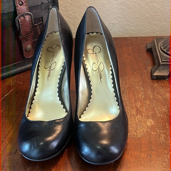 JESSICA SIMPSON Round Toe Leather Heels | 4” |Size 7 1/2 - Picture 3 of 11